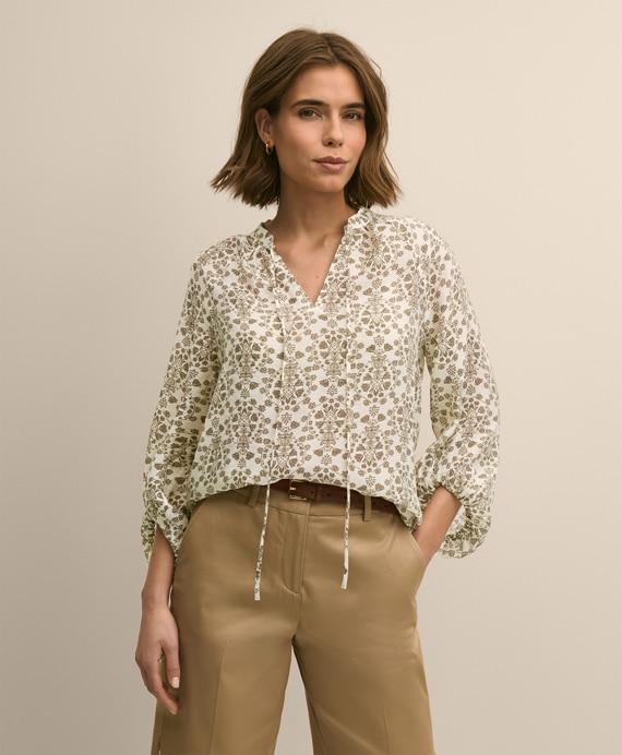 リヨセル／ナイロン　フローラルプリント　バルーンスリーブ　タイネック　プルオーバーブラウス