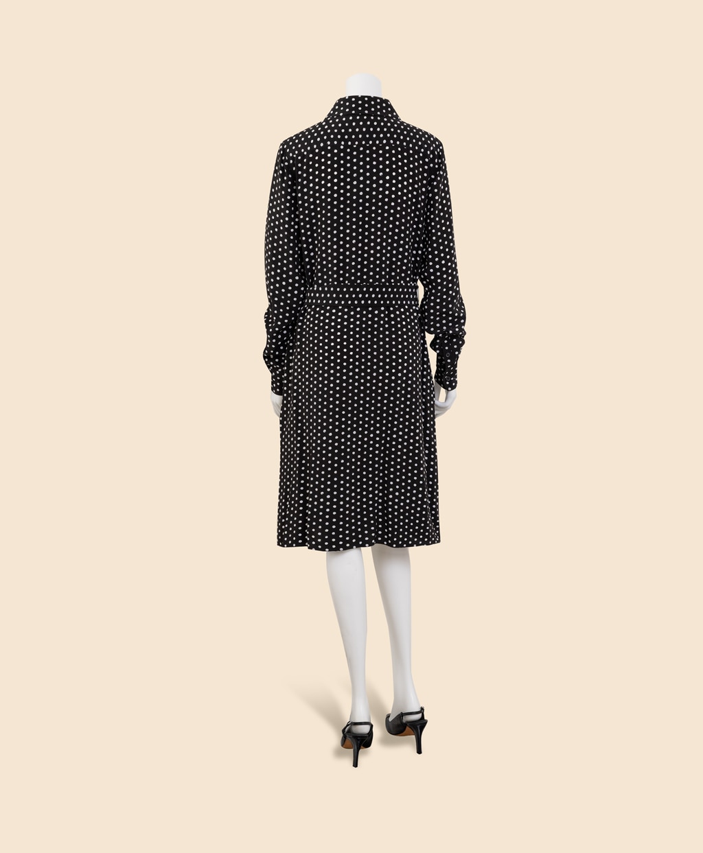 ビスコースクレープ　ドットプリント　ベルテッド　シャツドレス3