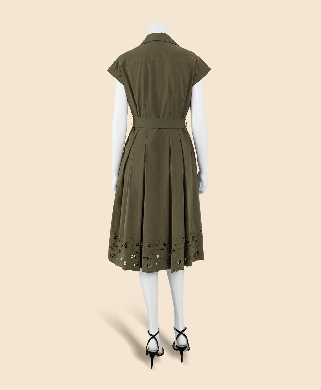 コットンサテン　アイレット　スパゴカラー　シャツドレス3