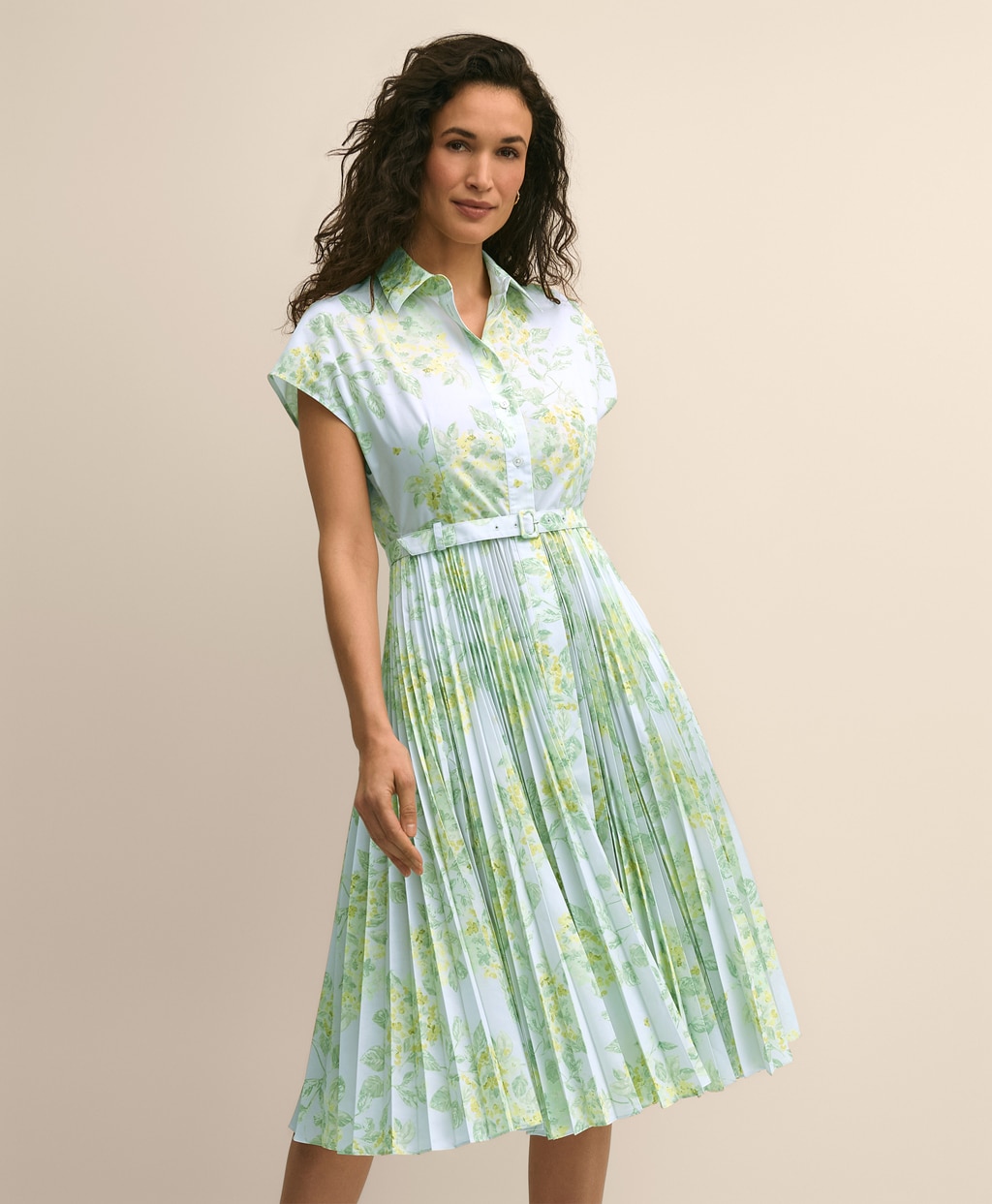 ポリエステル　フローラルプリント　プリーツ　シャツドレス2