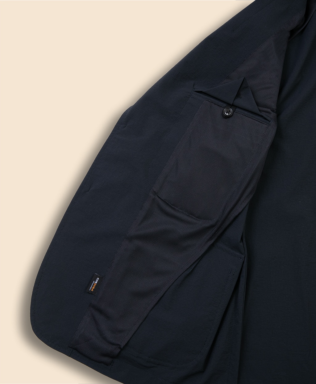 ナイロン／ポリウレタン　ウォッシャブル　段返り３釦サックジャケット　Classic5