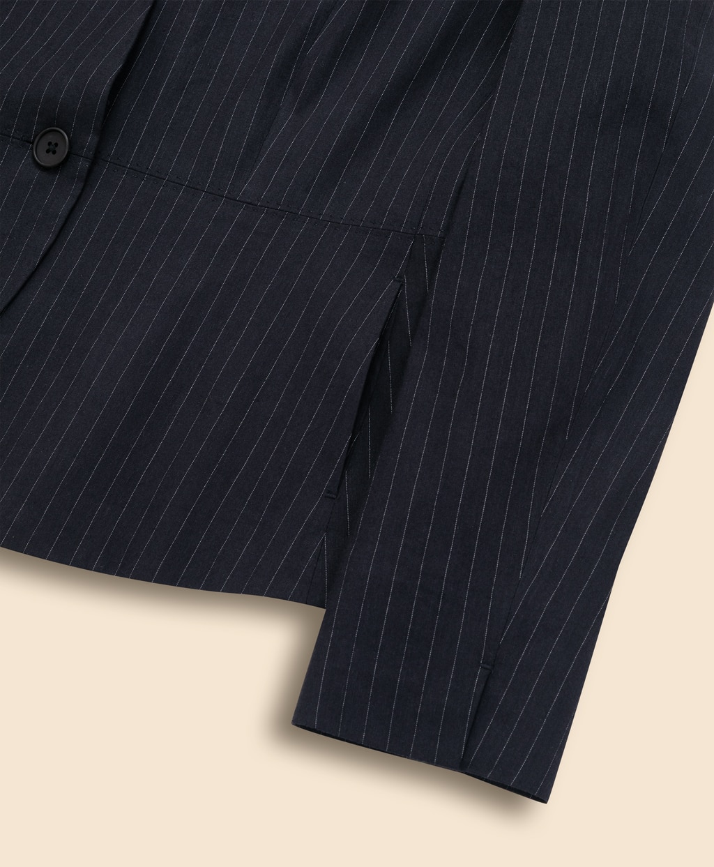 リネンブレンド　ピンストライプ　ノーカラージャケット3