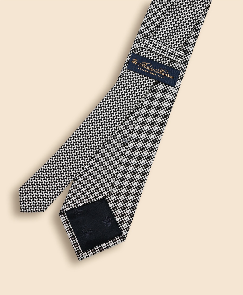 シルク マイクロハウンドトゥース ジャカードタイ | Brooks Brothers