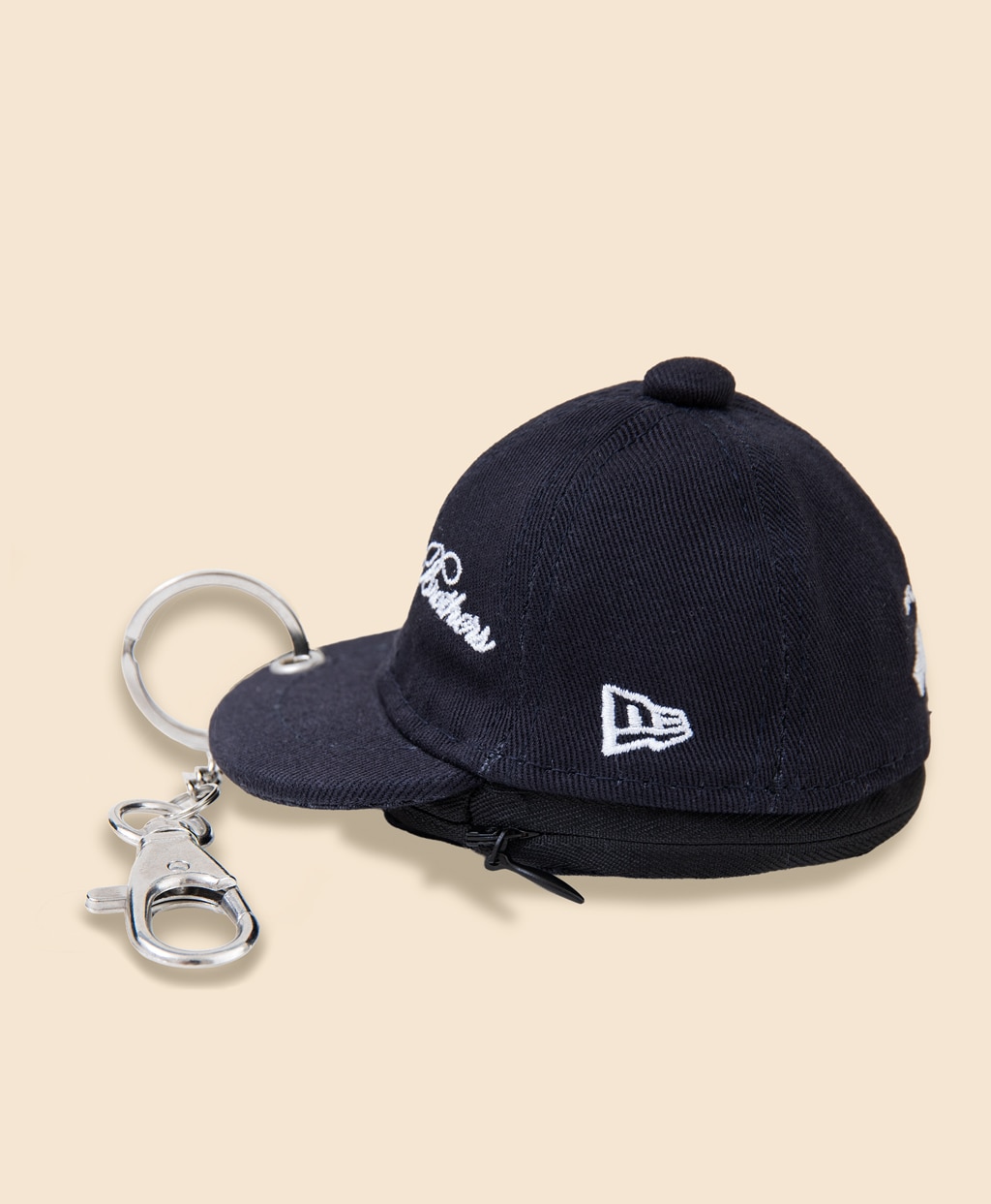 Brooks Brothers × New Era® 9TWENTY™　ミニキャップキーリングポーチ2